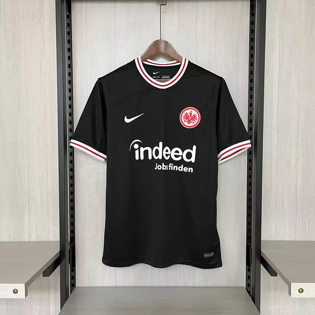 Frankfurt 23-24 Away