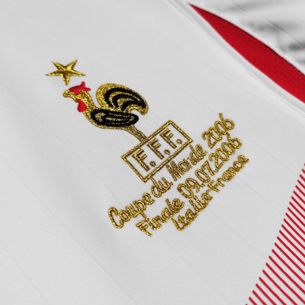 RETRO FRANCE 'ZIDANE 10' LEGENDS AWAY SHIRT 2006