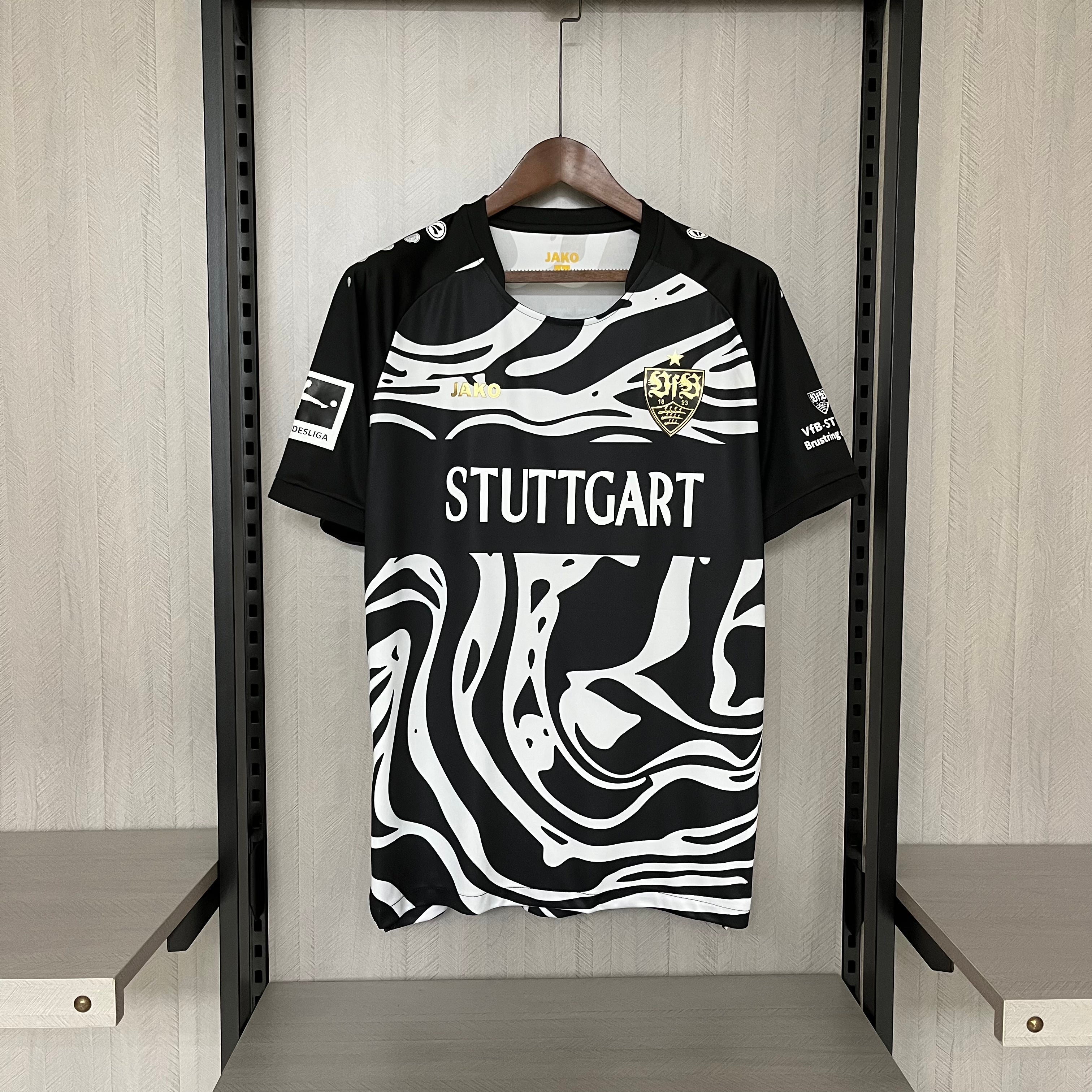 Stuttgart 23-24 | Edición Especial | Negro