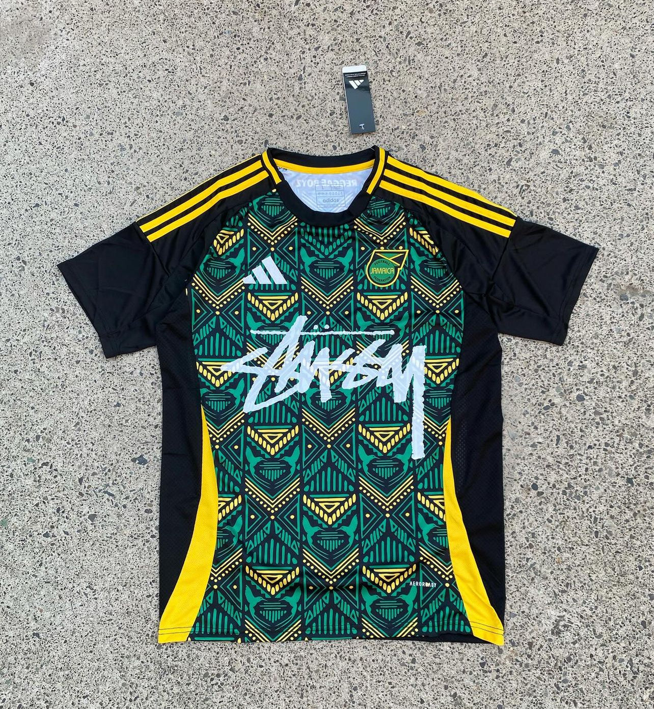 JAMAICA X STUSSY SPECIALE EDITIE 2024/2025