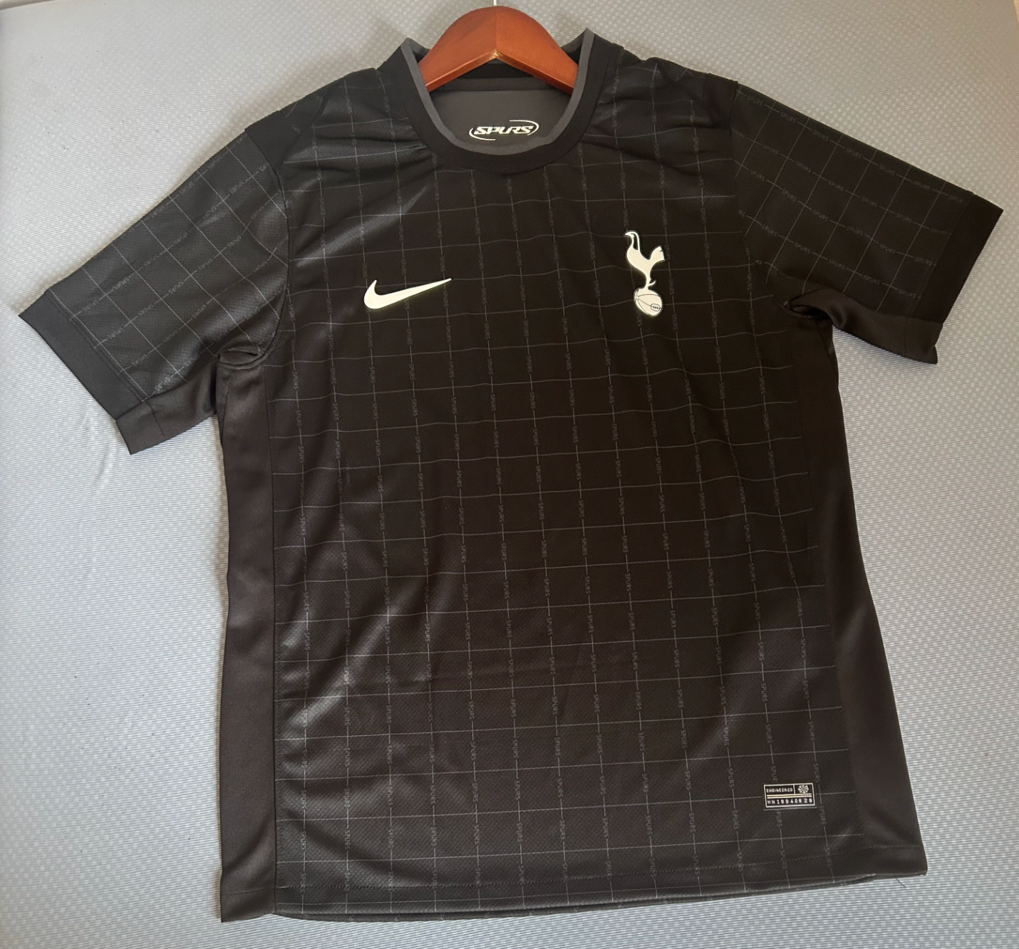 Kit trasferta Tottenham Hotspur 2025/2026