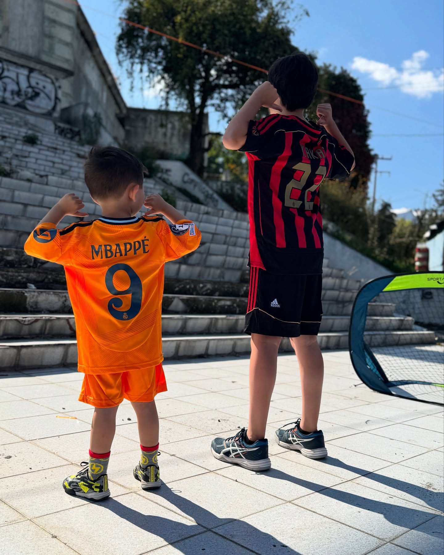 Top 3 Online Stores for Football Shirts in 2025 [Reviewed & Ranked]