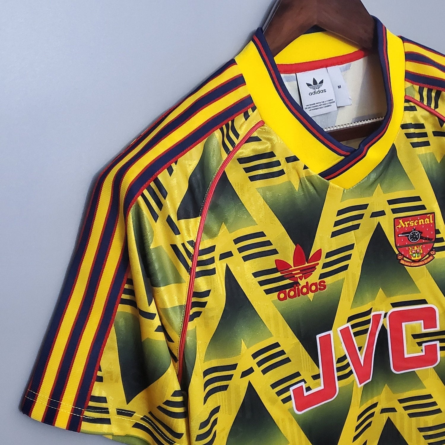 Arsenal uit retro tenue 1991-1993