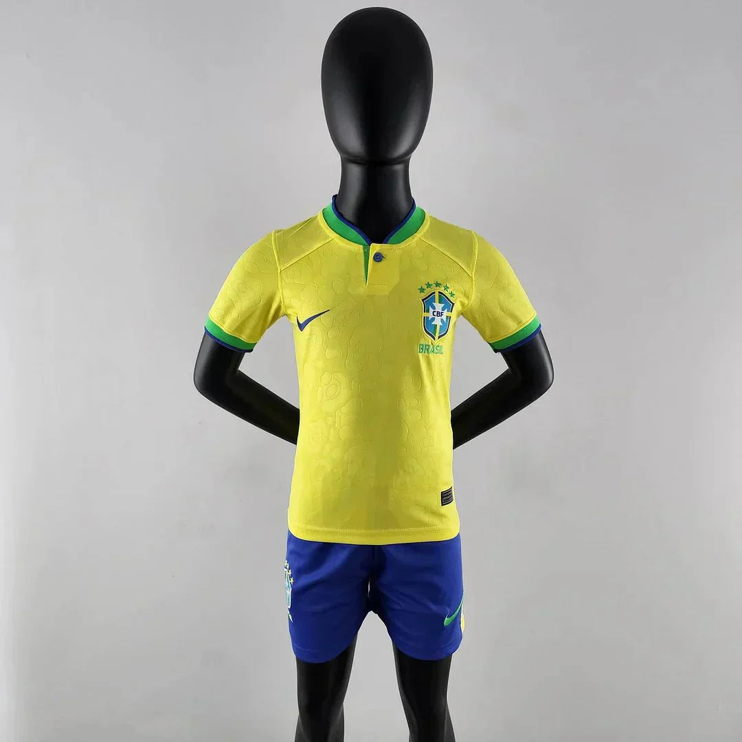 Brasilien 2022 Fußball-Heimset zur Fußballweltmeisterschaft (Trikot + Shorts)