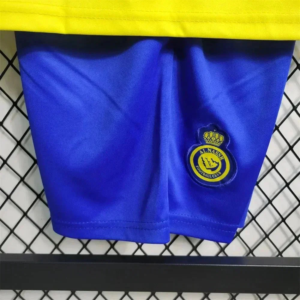 2023/2024 Al-Nassr Heimfußballset (Trikot + Shorts)