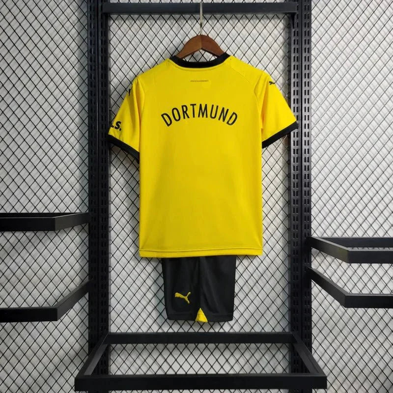 Dortmund-Heimset 2023/2024 (Trikot + Shorts) in Kindergröße