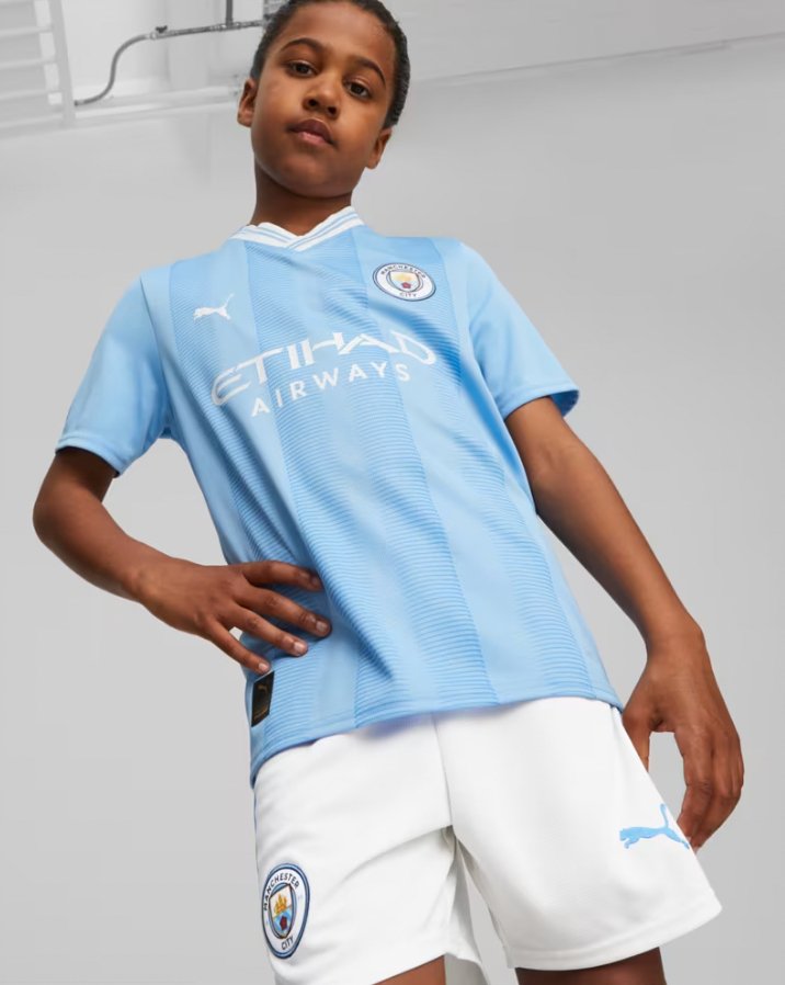 2023/2024 Manchester City Heim-Fußballset (Trikot + Shorts)