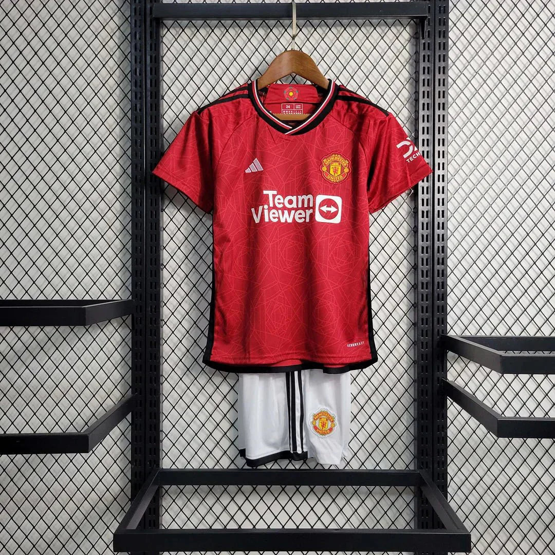 2023/2024 Manchester United Heimfußballset (Trikot + Shorts)