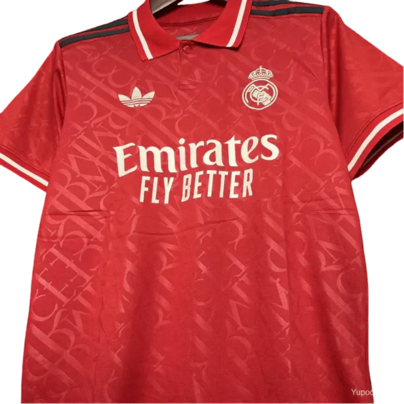 Rotes Trikot der Blancos 2024/2025