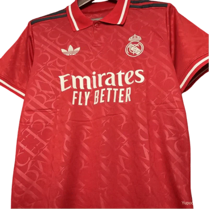 Rotes Trikot der Blancos 2024/2025