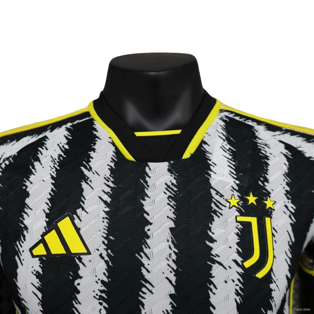 23/24 Juventus Home kit - Player version