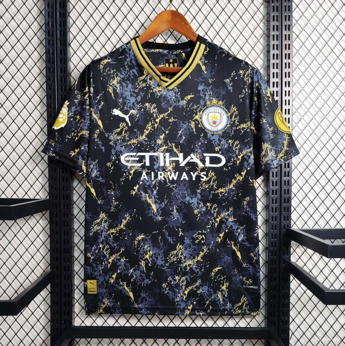 23/24 Manchester City Black Gold Special Edition-tenue - Fanversie 