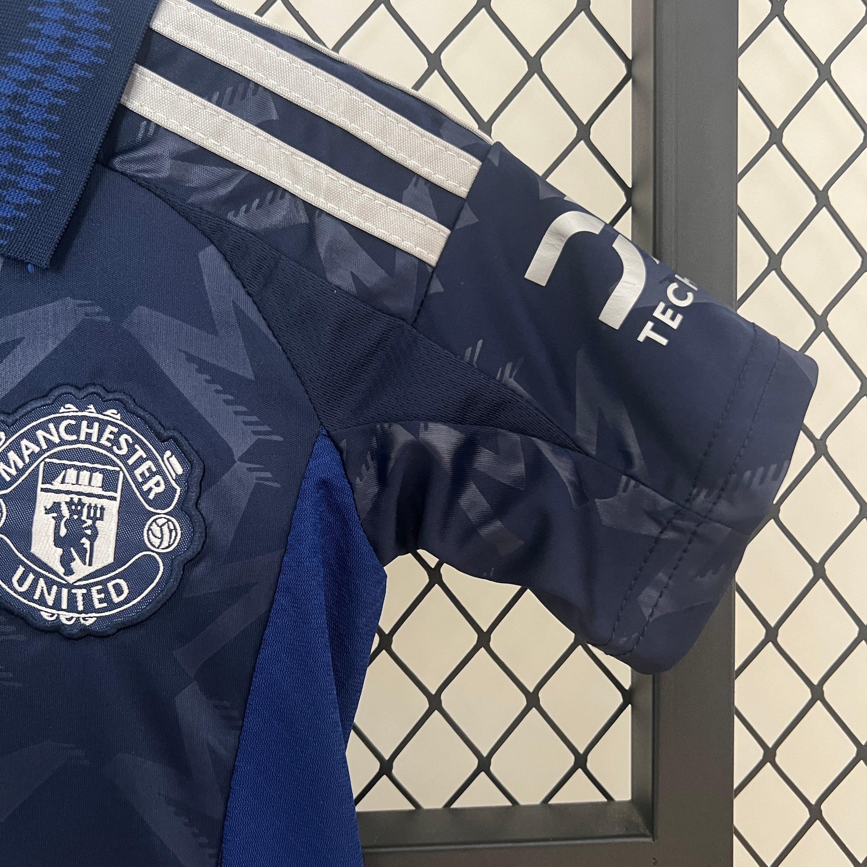 Manchester united 24-25  Kids football jersey