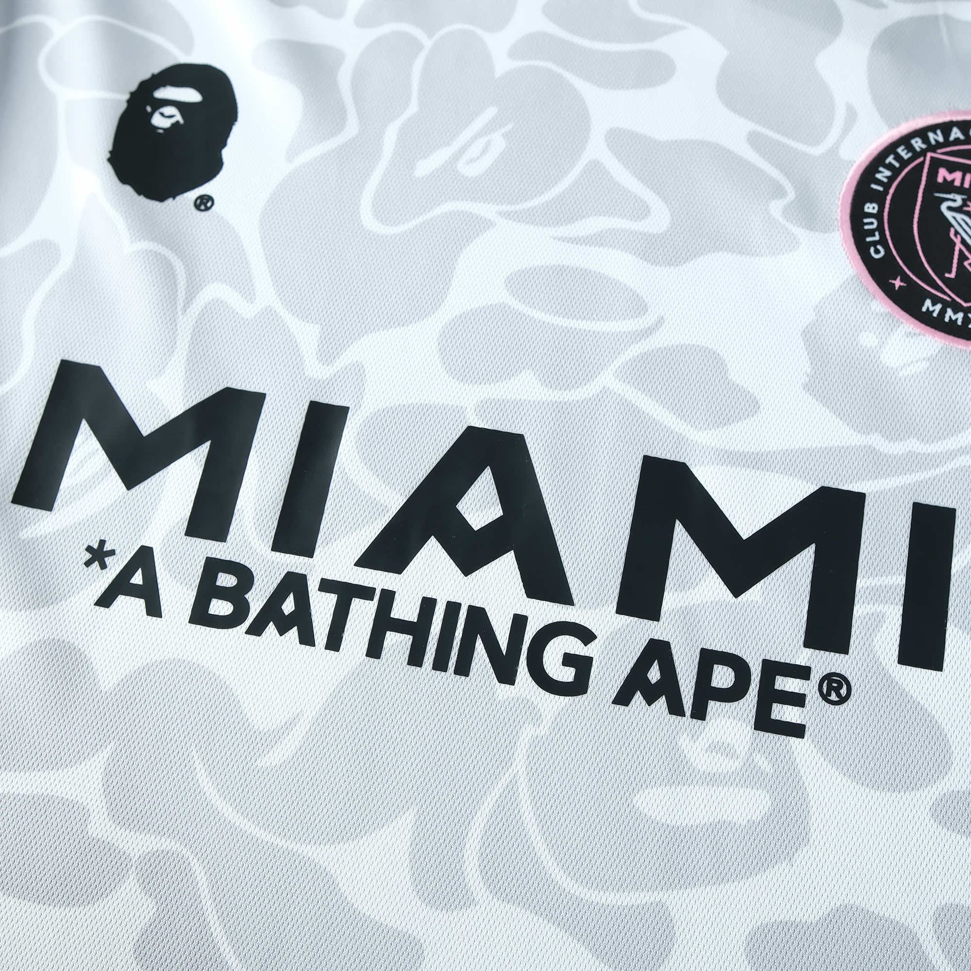 BAPE X INTER MIAMI 2023/24 WEISSES TARN-TRIKOT