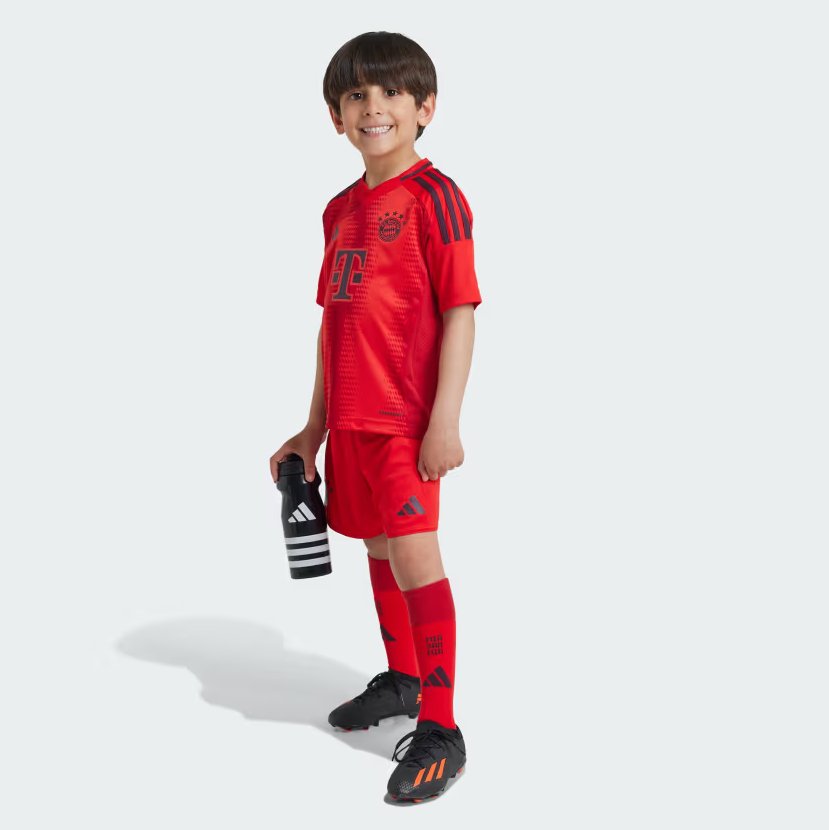 Bayern Munich Home kit kids 2024/25