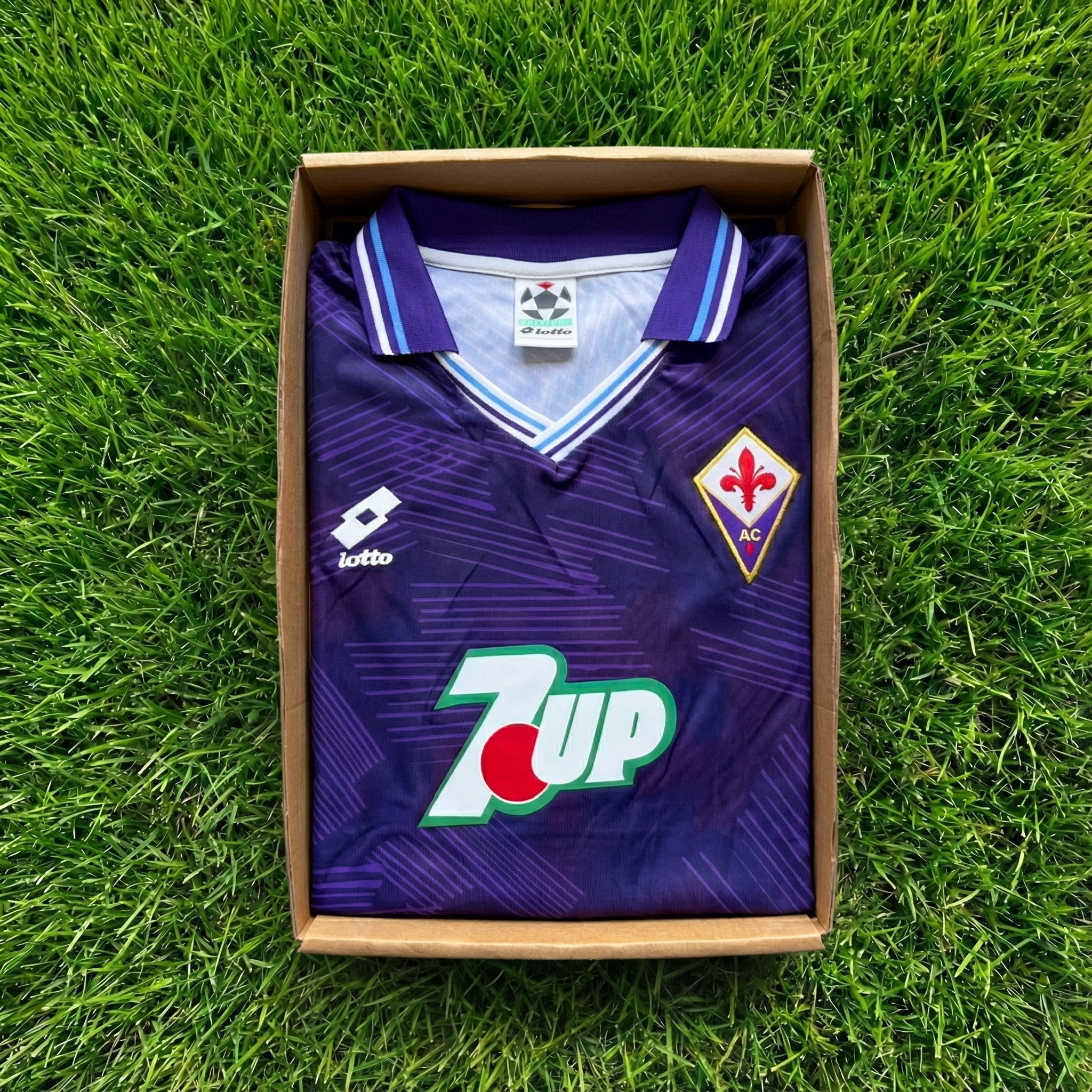 Retro Mystery Football Shirt Box (1 item)