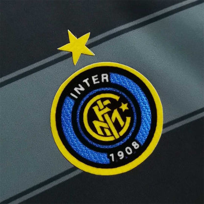 inter milan 2004-05 away shirt logo image