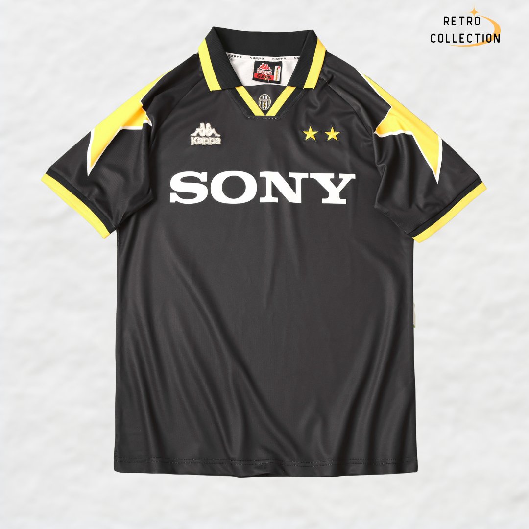 JUVENTUS 1995/97 RETRO-AUSWÄRTSTRIKOT 