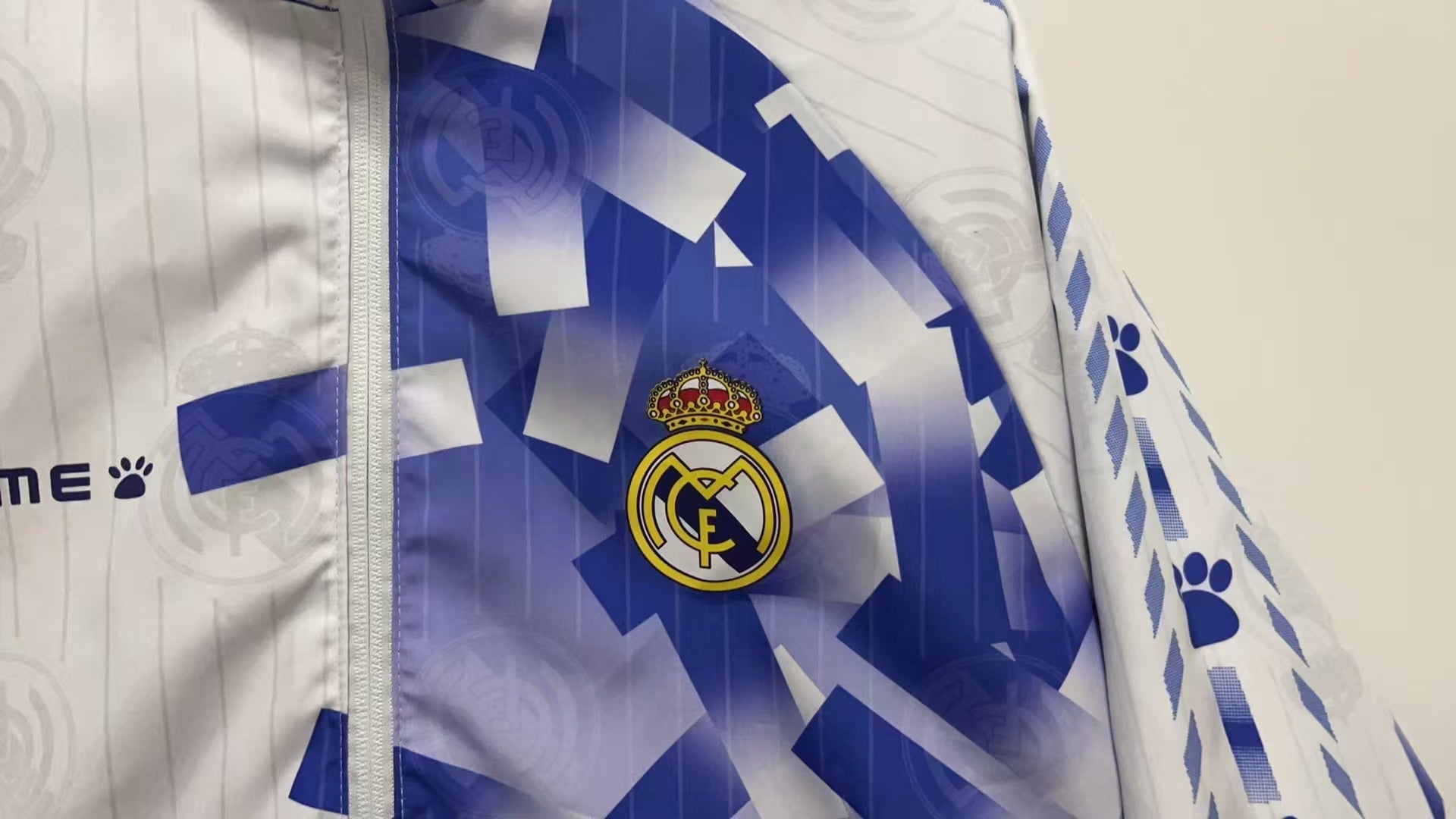 Real Madrid 1996-1997 Reversible Retro Jacket